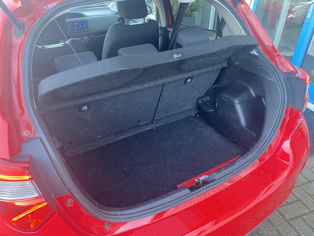 Toyota YARIS 1.5 Hybrid Dynamic Apple Carplay/Android Auto