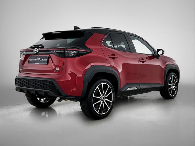 Toyota YARIS Cross 1.5 Hybrid 130 GR Sport | LED V+A | Climate control | Stoelverwarming | LM velgen |