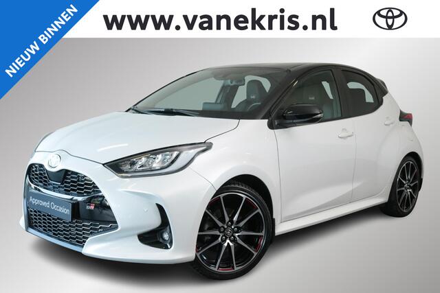 Toyota YARIS 1.5 Hybrid GR Sport, Parkeersensoren, Stuur & Stoelverwarming!