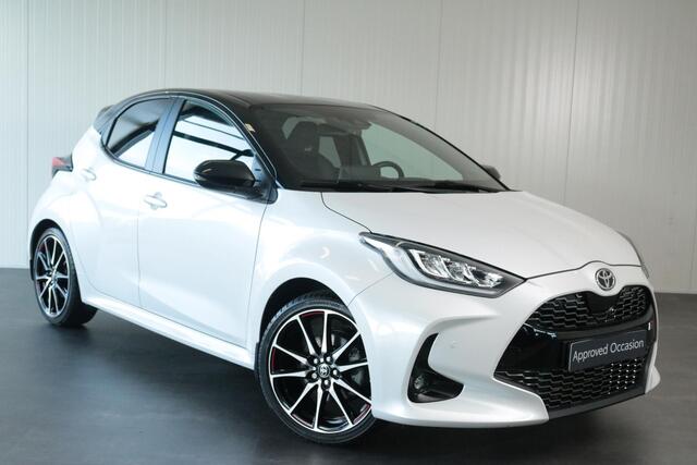 Toyota YARIS 1.5 Hybrid GR Sport, Parkeersensoren, Stuur & Stoelverwarming!