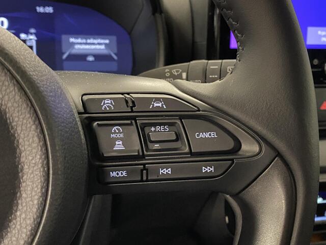 Toyota YARIS 1.5 Hybrid 130 Launch Edition DEMO!