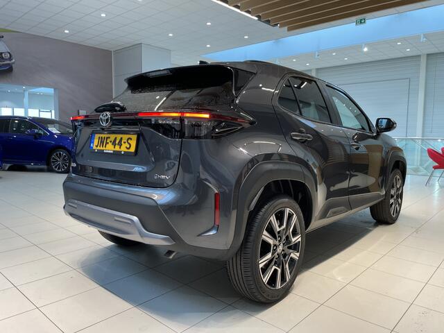 Toyota YARIS Cross 1.5 Hybrid 130 Executive | 130 pk motor | Apple Carplay | Achteruitrijcamera |