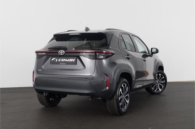 Toyota YARIS Cross 1.5 Hybrid 130 Teamplayer Design >130pk/camera/adapt. cruise | 4631 |