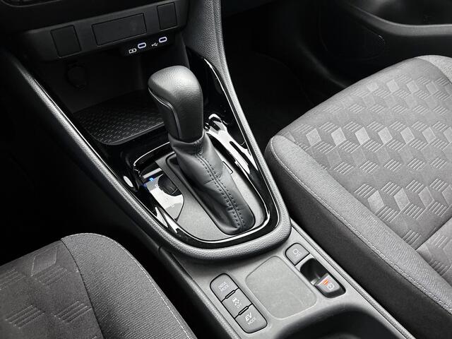 Toyota YARIS 1.5 Hybrid 115 First Edition