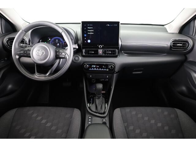 Toyota YARIS 1.5 Hybrid 115 Dynamic | NU MET ¤ 1000 VOORDEEL |