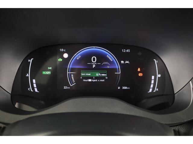 Toyota YARIS 1.5 Hybrid 115 Dynamic | NU MET ¤ 1000 VOORDEEL |