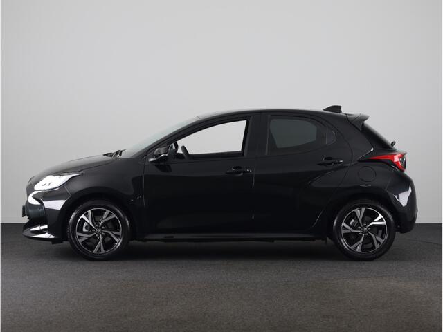 Toyota YARIS 1.5 Hybrid 115 Dynamic | NU MET ¤ 1000 VOORDEEL |