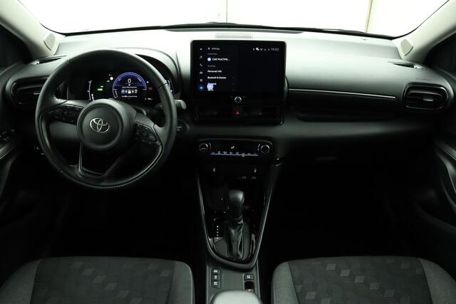 Toyota YARIS 1.5 Hybrid 115 Dynamic | Adaptive Cruise Control | Apple Carplay | Android Auto | Achteruitrijcamera | Parkeersensoren | Stoelverwarming | Stuurverwarming | Dodehoekdetectie |