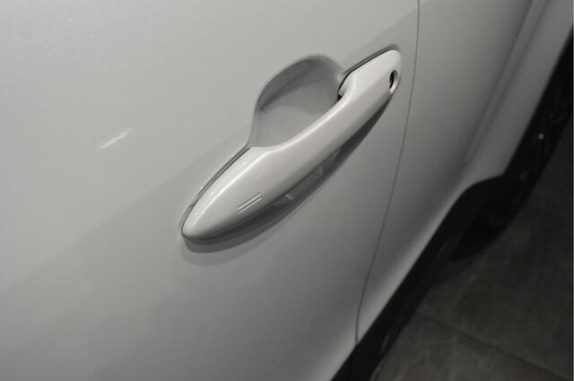 Toyota YARIS Cross 1.5 Hybrid 130 Team Player carplay camera cruise 17 inch !!