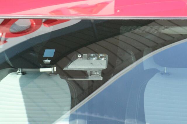 Toyota YARIS 1.5 Hybrid Active, Trekhaak, Parkeercamera Bluetooth, Safety Sense, Dubbele Airco, Cruise Control