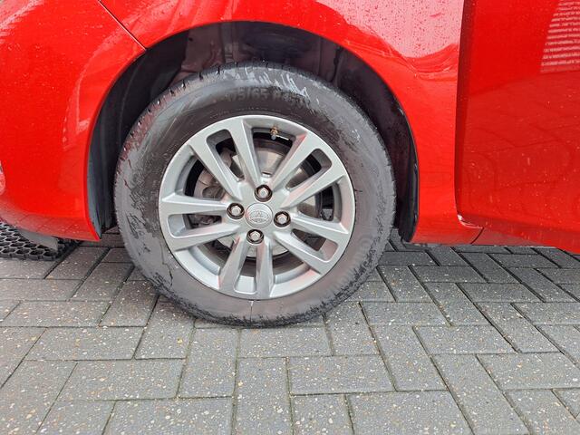 Toyota YARIS 1.3 VVT-i Trend