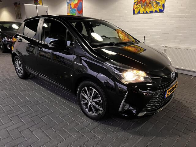 Toyota YARIS 1.5 Hybrid Y20 Exclusive Edition / Keyless Entry / Stoelverwarming / Cruise Control / Apple Car Play