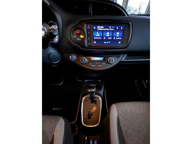Toyota YARIS 1.5 Hybrid Y20 Exclusive Edition / Keyless Entry / Stoelverwarming / Cruise Control / Apple Car Play