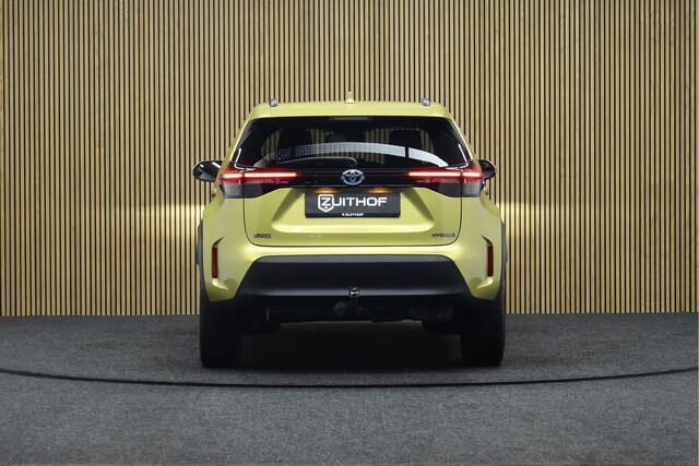 Toyota YARIS Cross 1.5 Hybrid Launch Edition | Panoramadak | Adaptive-cruise | Trekhaak | Elek. Achterklep | Camera | Clima | Apple Carplay & Android Auto | Keyless | Stoel & Stuurverwarming