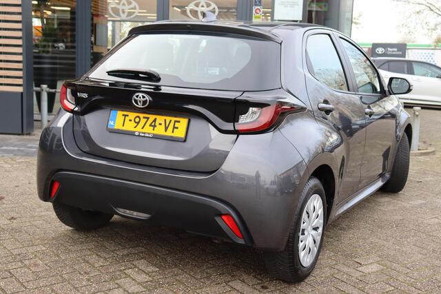 Toyota YARIS 1.5 VVT-i Active, Parkeercamera, Cruise Control