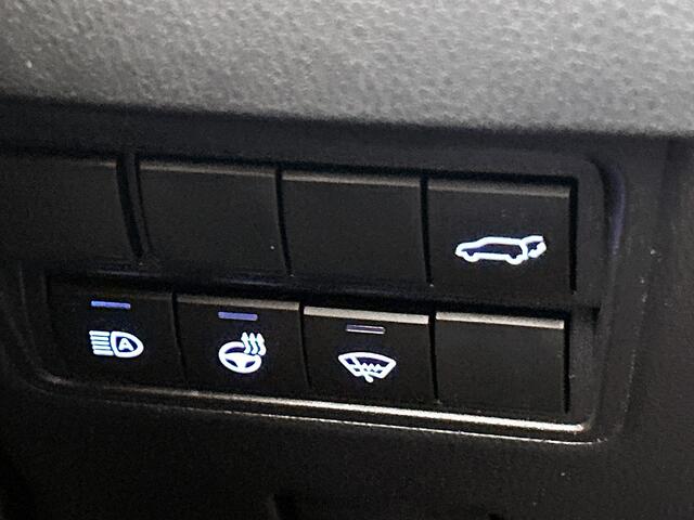 Toyota YARIS Cross 1.5 Hybrid Adventure AWD | 4 wiel aangedreven auto | Premium uitgevoerd | Panodak |