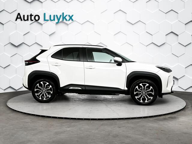 Toyota YARIS 1.5 Hybrid Dynamic | Navigatie | 17'' L.M. Velgen | Adaptieve Cruise Control