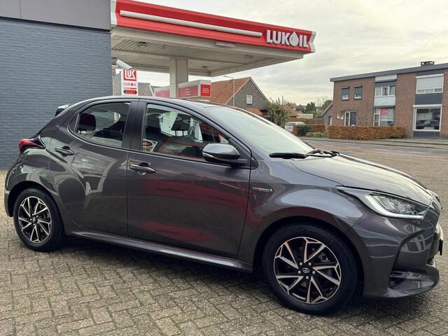 Toyota YARIS 1.5 Hybrid Dynamic *ACC/CAMERA/NAVI*