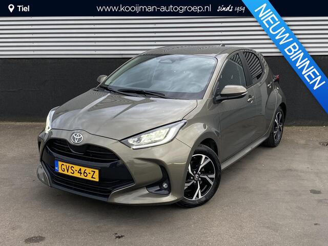 Toyota YARIS 1.5 Hybrid 115 First Edition Navigatie Apple CarPlay/Android Auto, achteruitrij camera, adaptieve cruise control, keyless, NL auto!