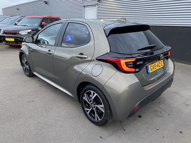 Toyota YARIS 1.5 Hybrid 115 First Edition Navigatie Apple CarPlay/Android Auto, achteruitrij camera, adaptieve cruise control, keyless, NL auto!