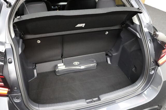 Toyota YARIS 1.5 Hybrid 115 Executive Edition | Facelift | Dodehoekdetectie | Parkeerhulp | Adaptive-cruise | Maps Navigatie | Apple Carplay & Android Auto | Camera | Keyless | Clima