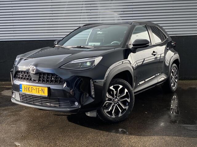 Toyota YARIS Cross 1.5 Hybrid 115 First Edition Navigatie Apple CarPlay/Android Auto, stoel- & stuurverwarming, keyless, parkeersensoren v&a, ACC, achteruitrij camera