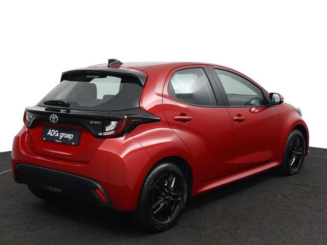 Toyota YARIS 1.5 Hybrid 115 Comfort | ADG XMAS EDITION | Lichtmetalen velgen | Achteruitrijcamera | Apple Carplay | Android Auto |