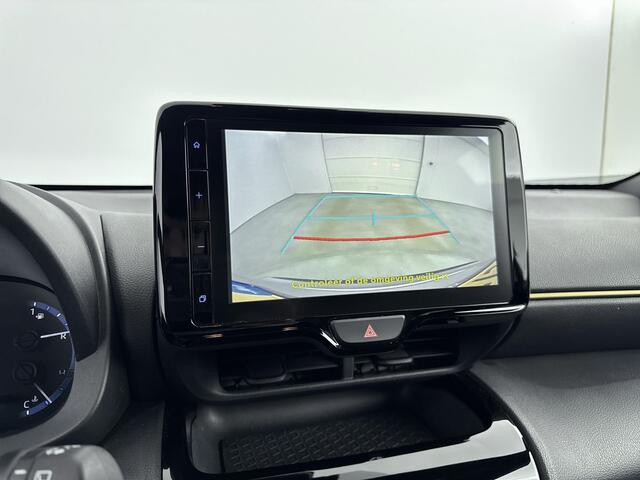 Toyota YARIS Cross 1.5 Hybrid Adventure Inkoop MU, onderweg wacht op kenteken 15-11