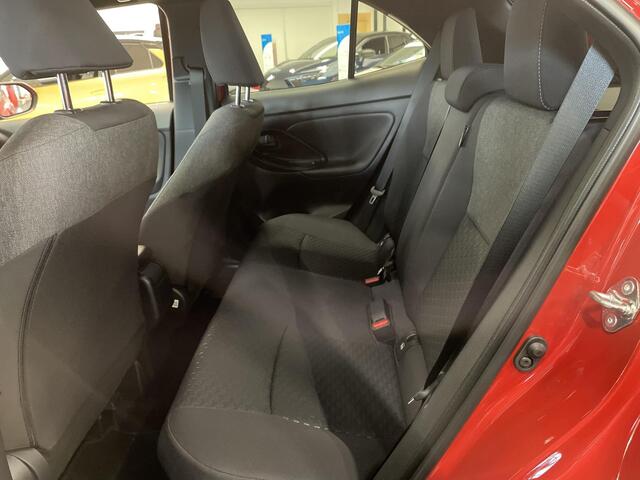 Toyota YARIS Cross 1.5 Hybrid 115 Dynamic **COMFORT PACK/ NIEUWE AUTO/ DIRECT LEVERBAAR**