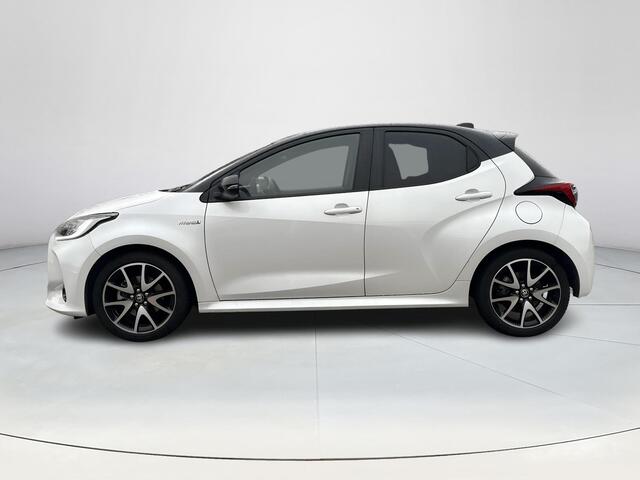 Toyota YARIS 1.5 Hybrid Executive | Navigatie | Dode hoek waarschuwing | Head up display | 17 inch LM-velgen |