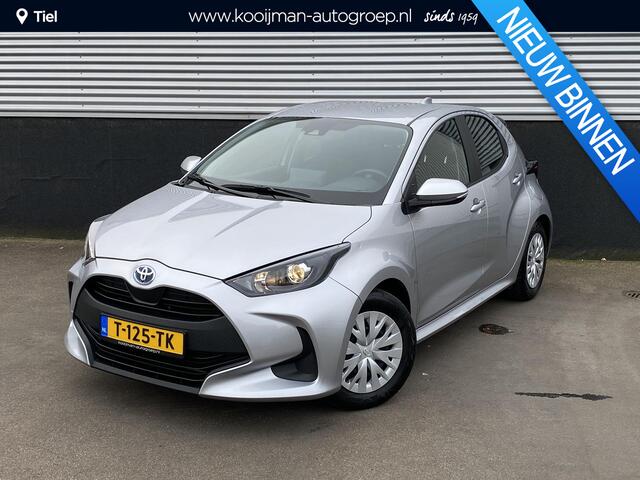 Toyota YARIS 1.5 Hybrid Active Afneembare Trekhaak, Navigatie Apple Carplay/Android Auto, achteruitrij camera, adaptieve cruise control, lage km stand!