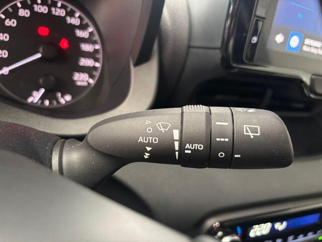 Toyota YARIS 1.5 Hybrid 115 Active