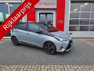 toyota-yaris-1.5-hybrid-bi-tone