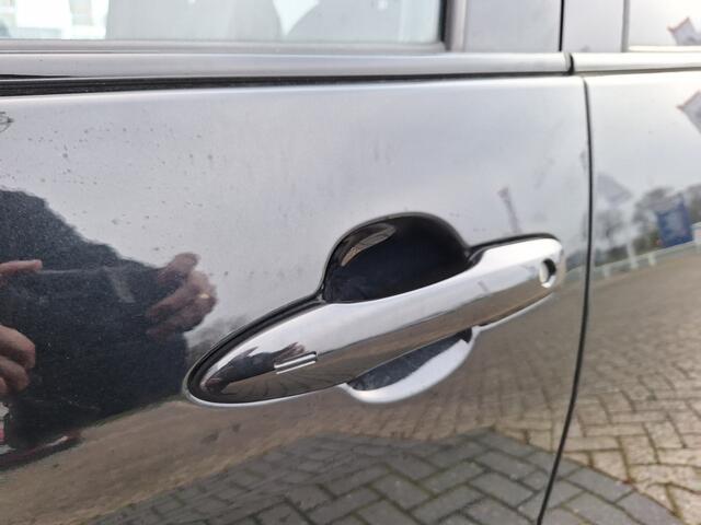 Toyota YARIS 1.5 Hybrid Executive Limited