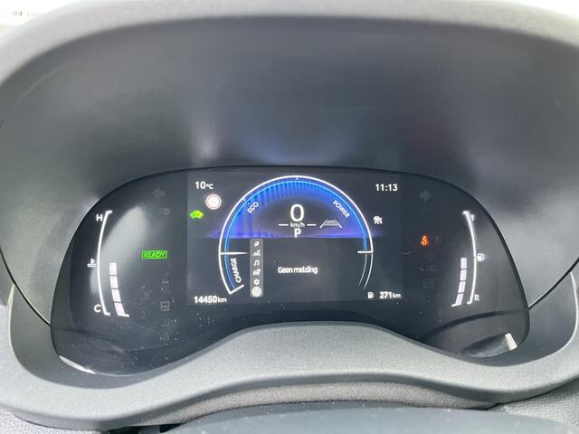 Toyota YARIS Cross 1.5 Hybrid 115 First Edition Nieuw Model Stoel stuurverwarming PDC Apple Carplay Android auto