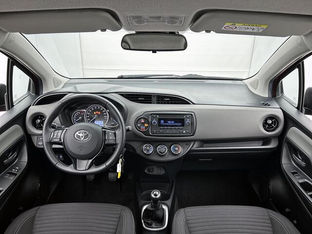 Toyota YARIS 1.0 VVT-i Comfort | Lichtmetalen Velgen | Dealer Onderhouden | Airco |