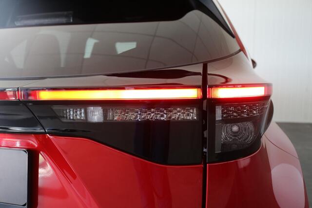 Toyota YARIS Cross 1.5 Hybrid 130 Dynamic , Comfort Pack, Nieuw en direct leverbaar met ¤1.000,- voordeel