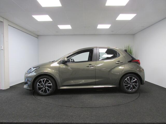 Toyota YARIS 1.5 Hybrid Dynamic I LED I Navigatie I Apple Carplay I Achteruitrijcamera I
