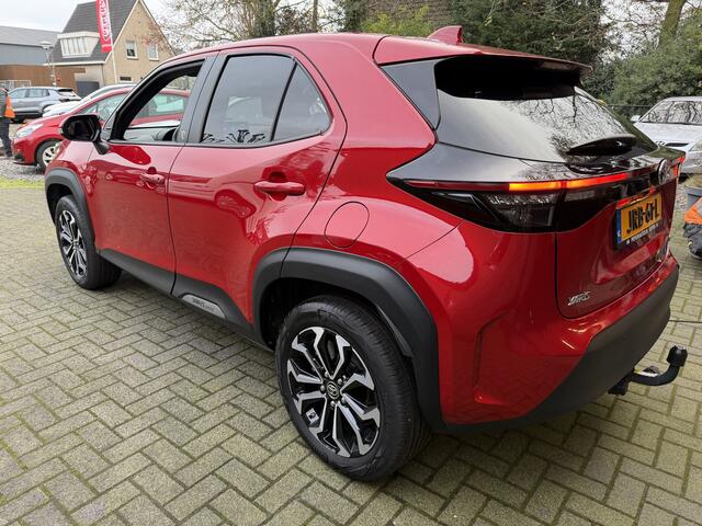 Toyota YARIS Cross 1.5 Hybrid First Edition Automaat Navi Airco Afneembare Trekhaak cruise control in nieuw staat .