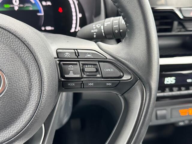 Toyota YARIS 1.5 Hybrid Active - camera - Navi