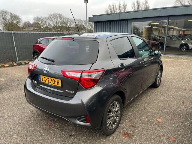 Toyota YARIS 1.5 Hybrid Dynamic Automaat, Clima, Camera, Navi, Bluetooth, Lijnassistent, LMV 15 Inch