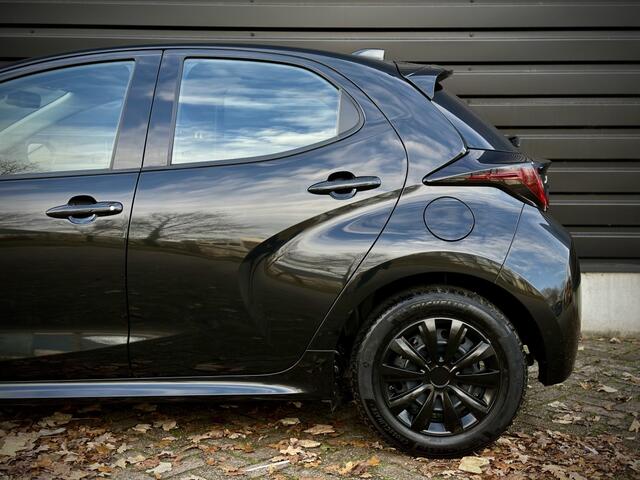 Toyota YARIS 1.5 Hybrid Active NAVI|ACC|LANEASS|CAMERA|CLIMA