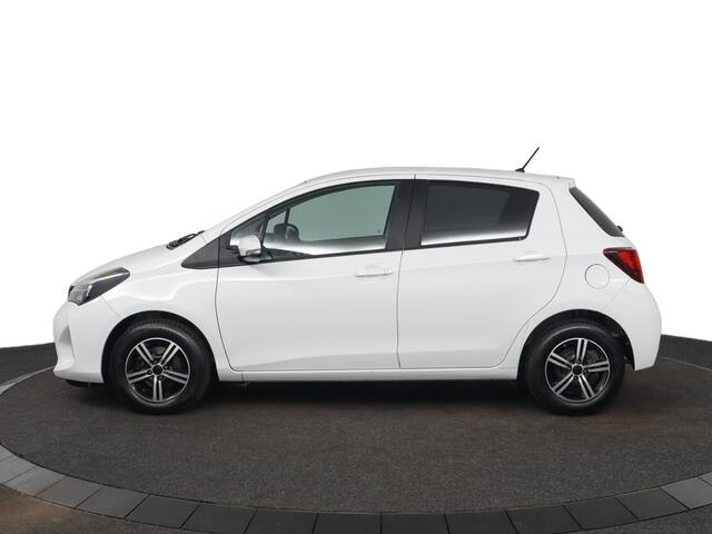 Toyota YARIS 1.0 VVT-i Aspiration | Airconditioning | Achteruitrijcamera | LMV |