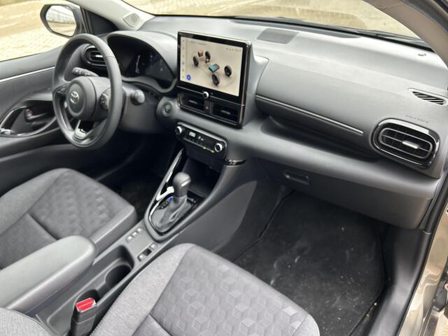 Toyota YARIS 1.5 Hybrid 115 First Edition Toyota Yaris Hybrid 115 First Edition