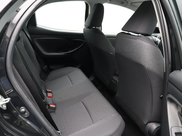 Toyota YARIS 1.5 Hybrid Dynamic | Trekhaak | Achteruitrijcamera | Navigatie | All Season Banden |