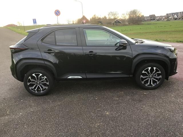 Toyota YARIS Cross 1.5 Hybrid 115 Dynamic Bj2025 airco automaat apk mei 2029