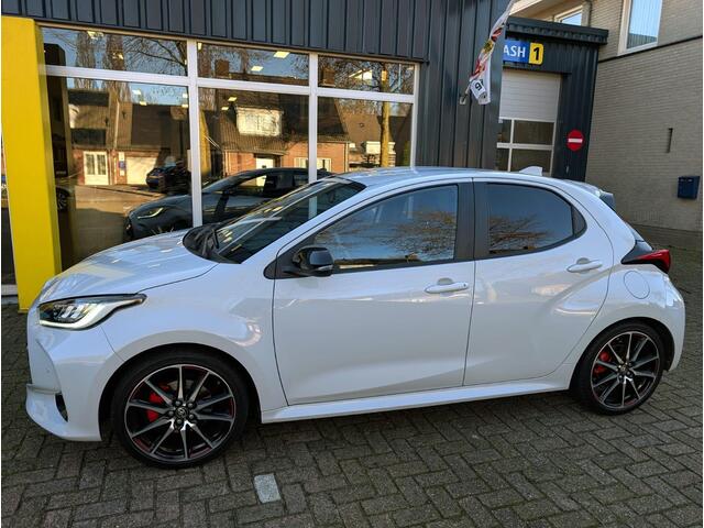 Toyota YARIS 1.5 Hybrid GR Sport All-in prijs!