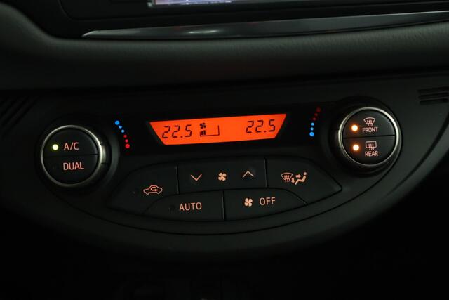 Toyota YARIS 1.3 VVT-i Trend | Airco | Cruise Control | Navigatie | Achteruitrijcamera | Bluetooth |