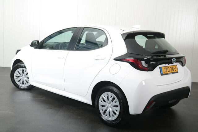 Toyota YARIS 1.5 Hybrid Active, Adaptive Cruisecontrole, Camera, Apple Carplay / Android Auto, Keyless!