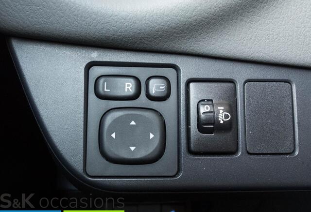 Toyota YARIS 1.5 Hybrid Navi PDC Keyless